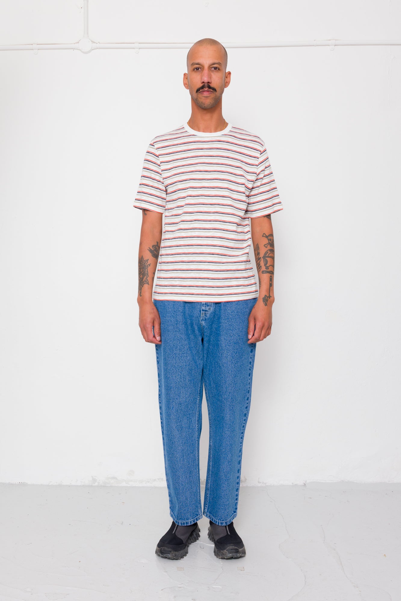 Folk | Folk Barrel Leg Jean - Light Wash Denim