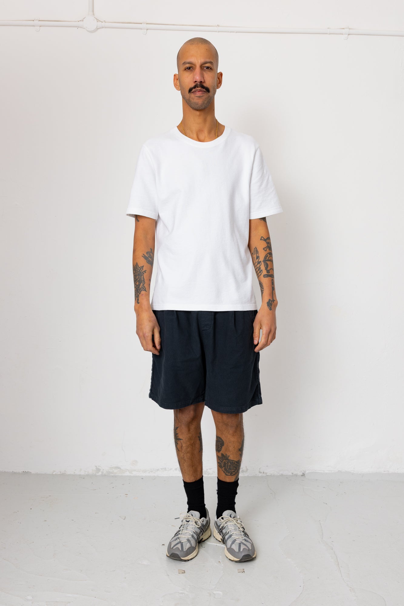 Folk | Folk Relaxed Assembly Short - Black Cotton Linen