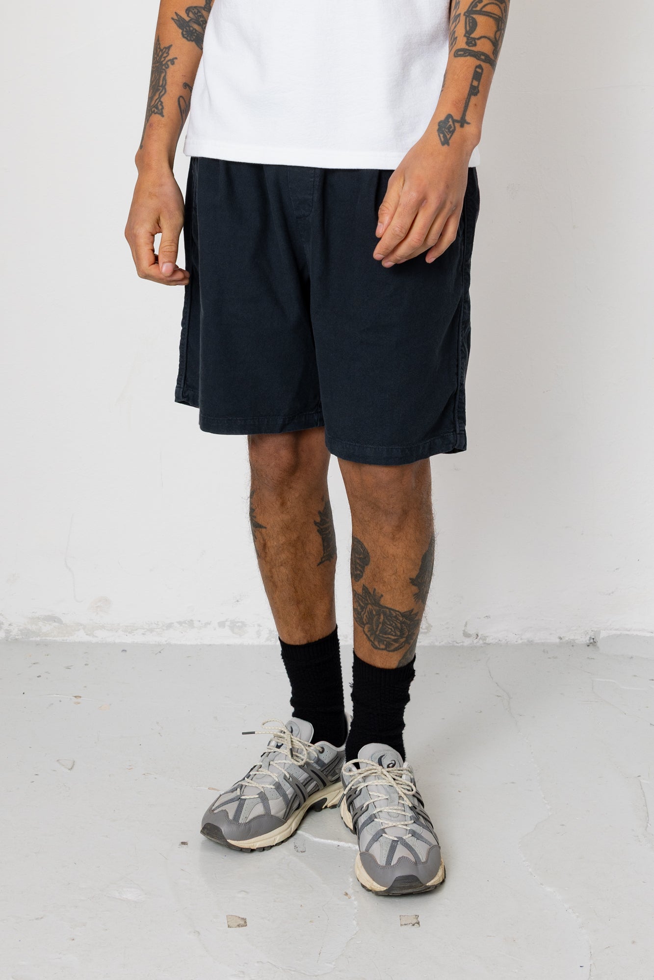Folk | Folk Relaxed Assembly Short - Black Cotton Linen