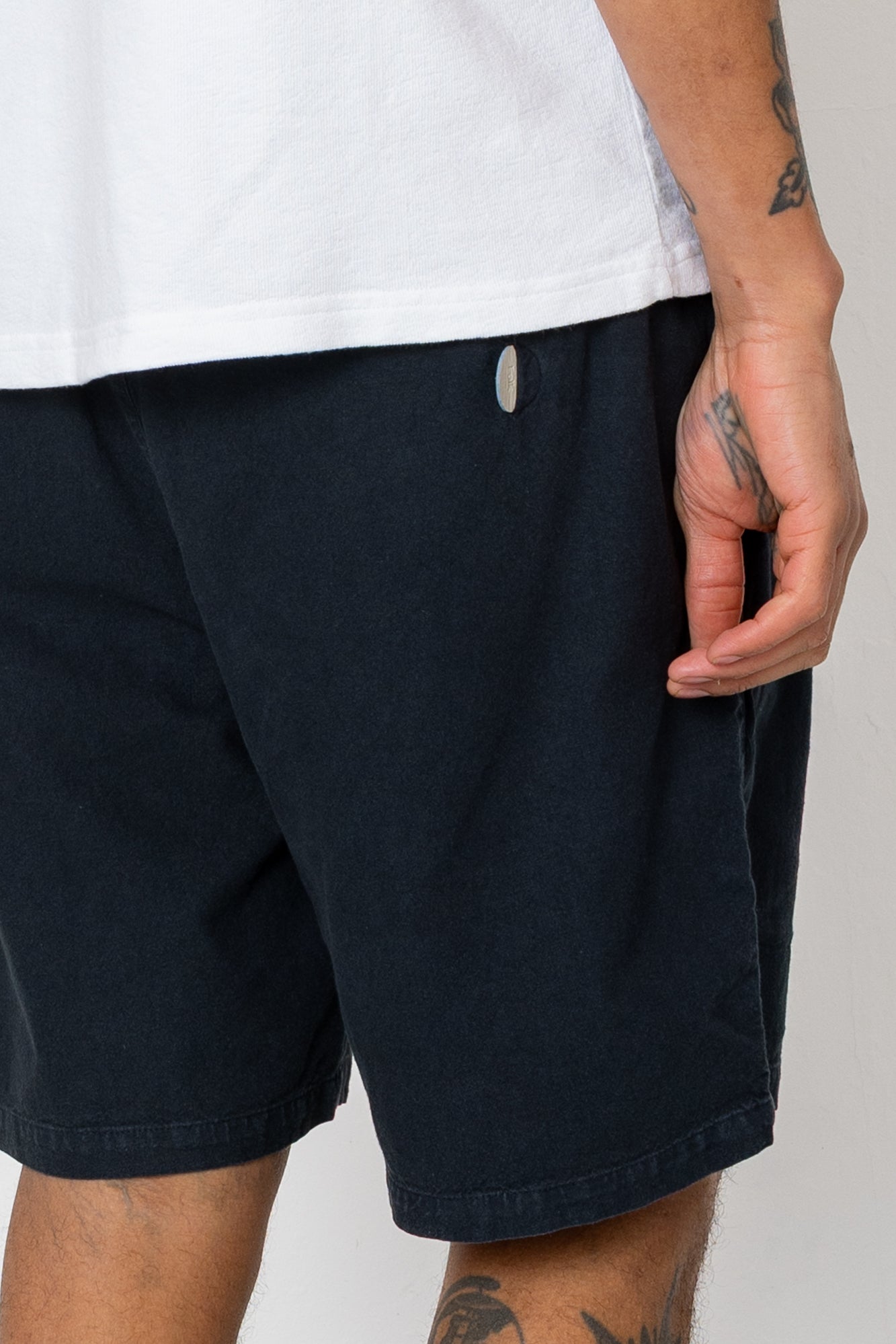 Folk | Folk Relaxed Assembly Short - Black Cotton Linen
