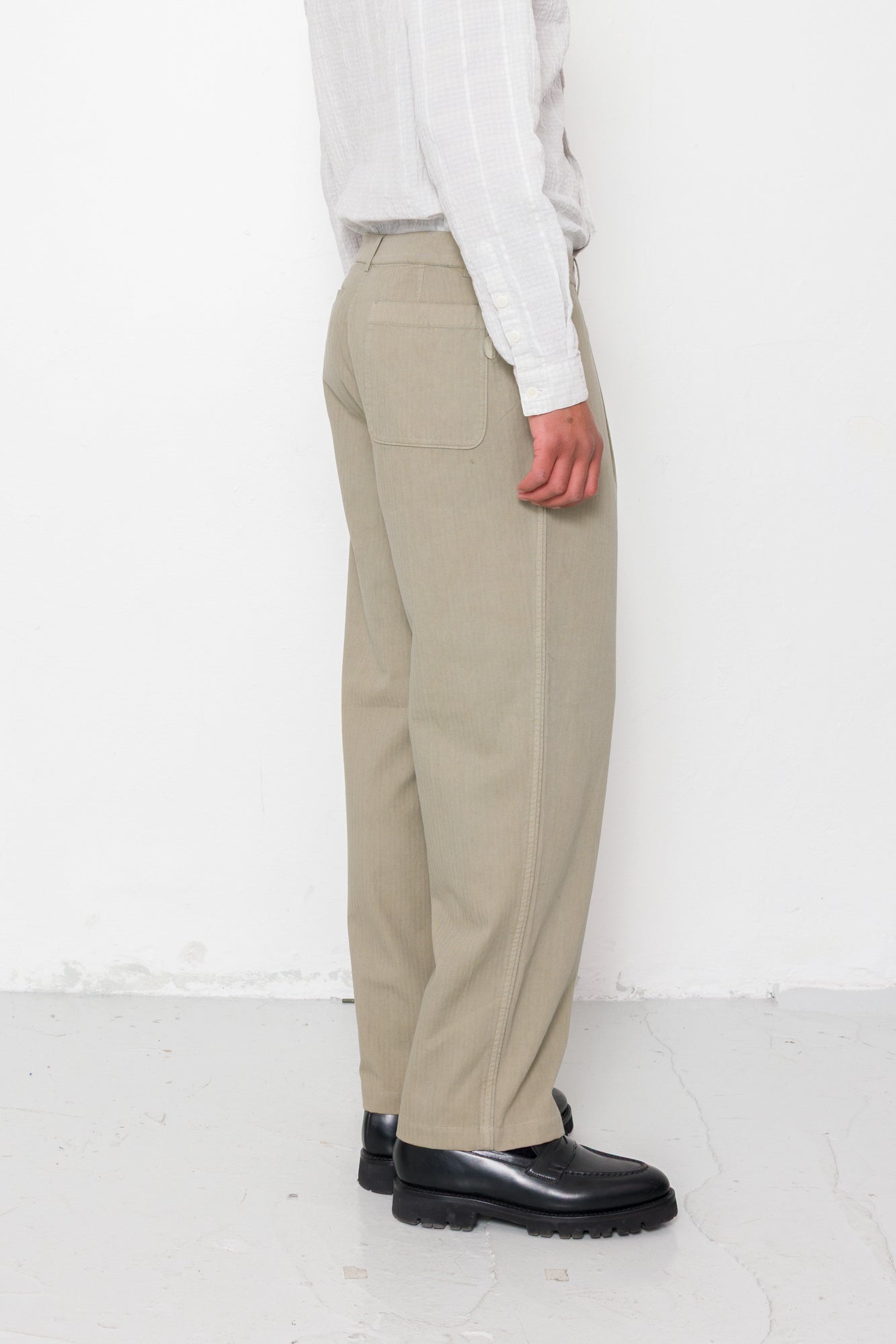 Folk | Folk Wide Fit Trouser - Silver Sage Herringbone