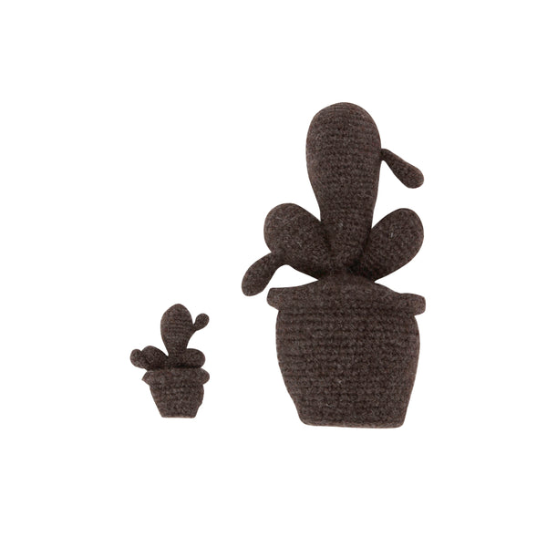 Xenia Telunts - Knitted Plant - Small - Brown