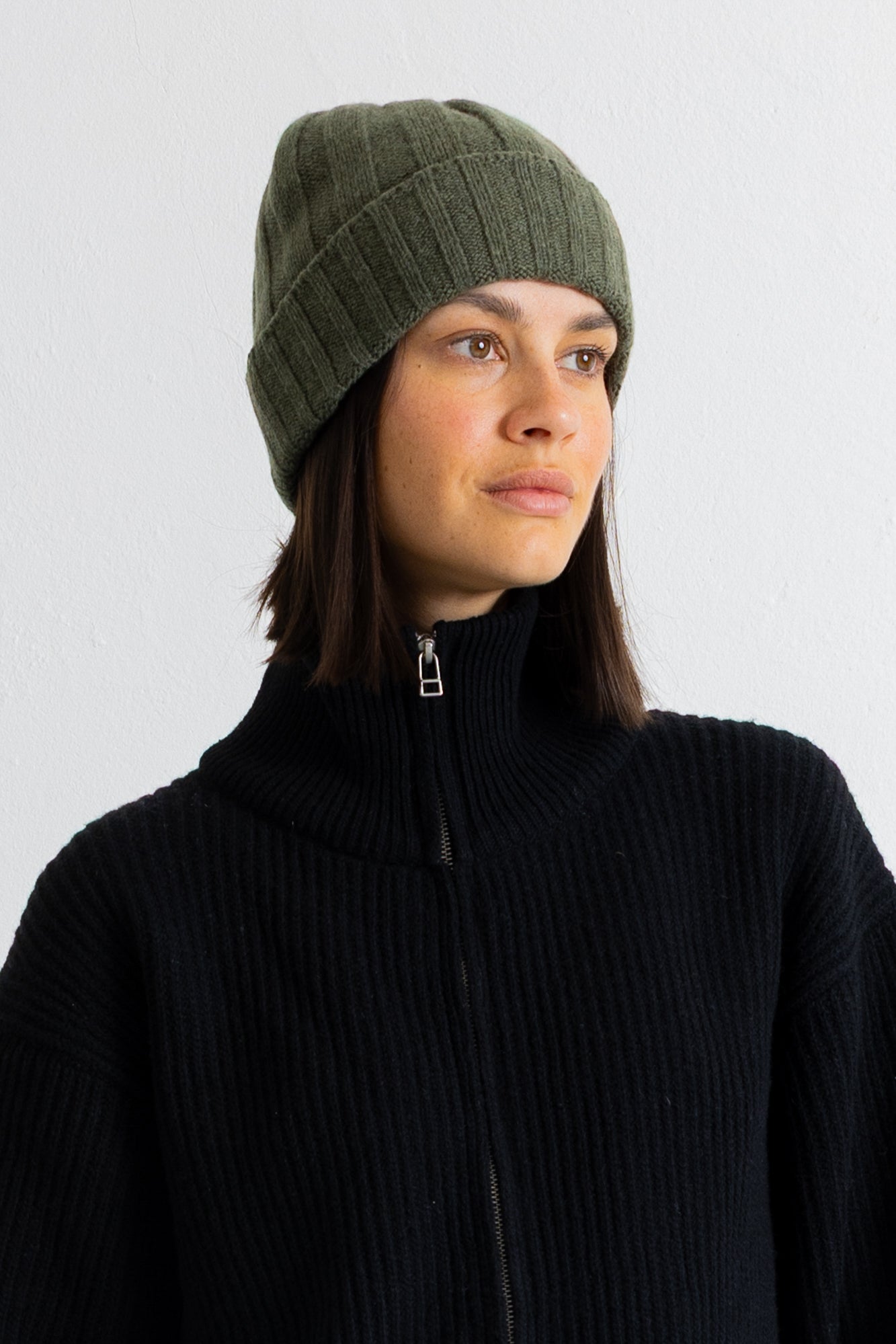 Folk | Folk Lushan Seamless Beanie - Olive