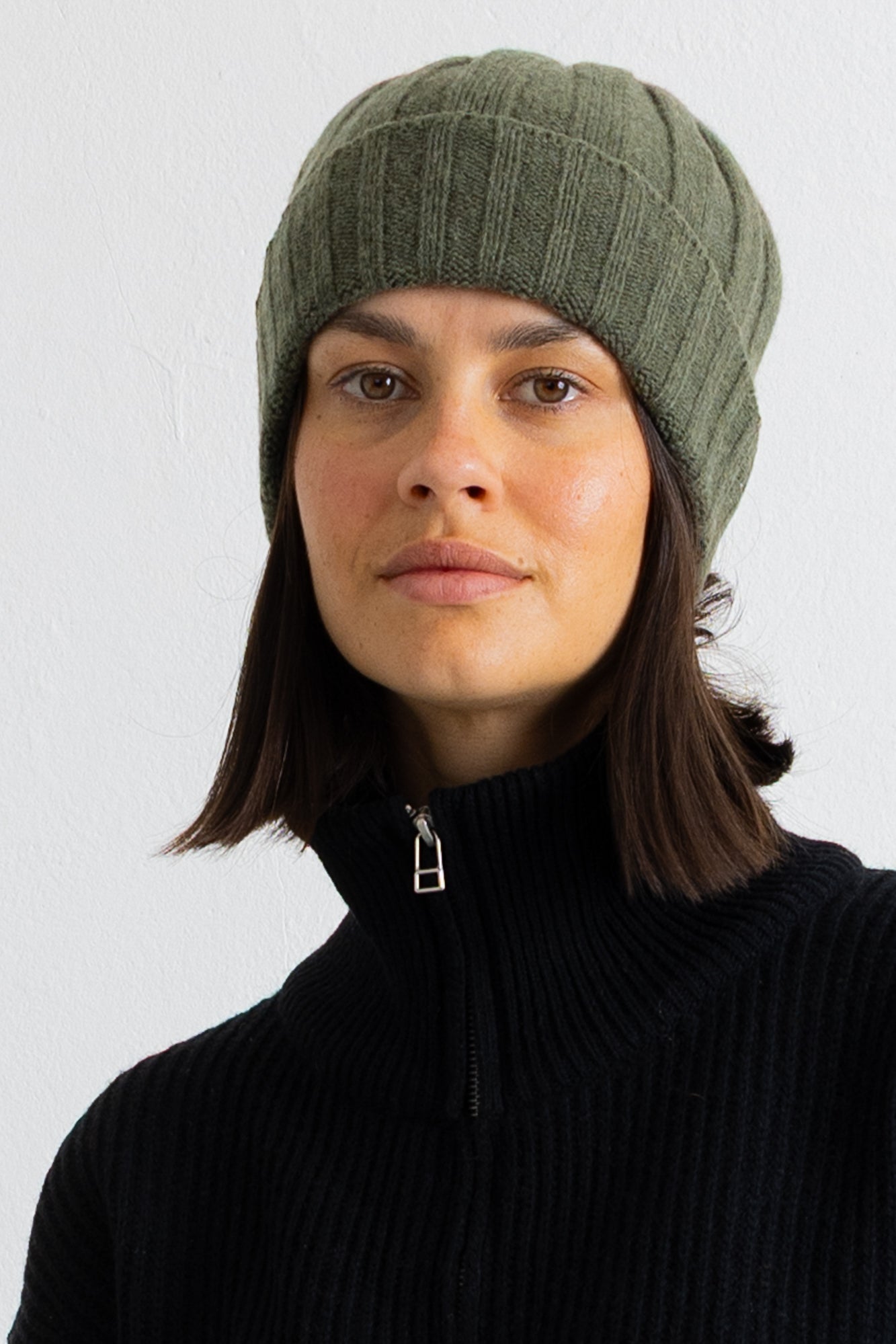 Folk | Folk Lushan Seamless Beanie - Olive