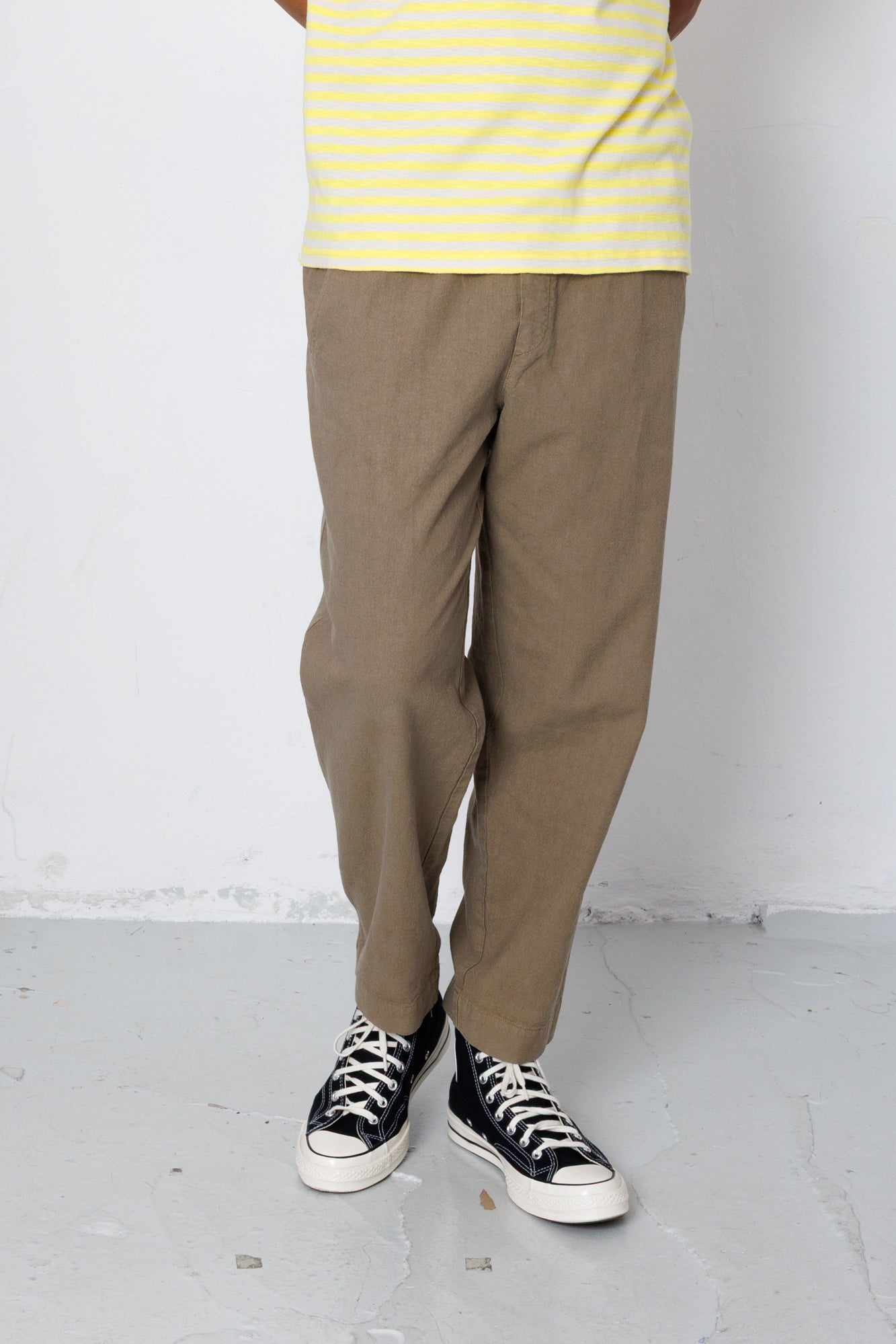 Folk | Folk Assembly Pant - Khaki Cotton Linen