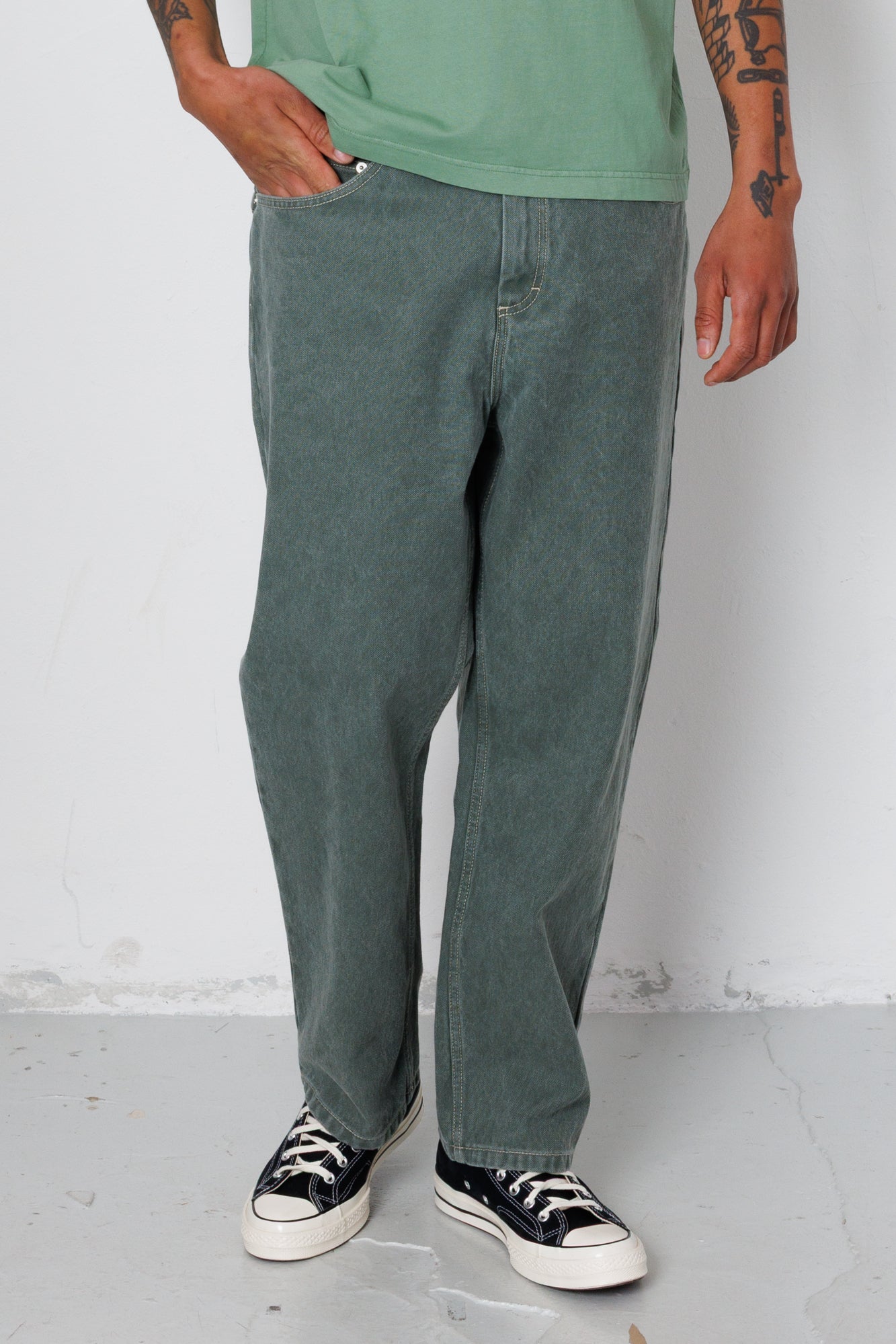 Folk | Folk Barrel Leg Jean - Soft Green Canvas