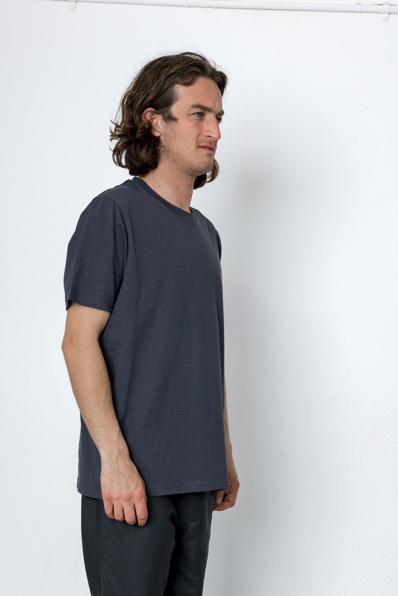 man wearing black t-shirt
