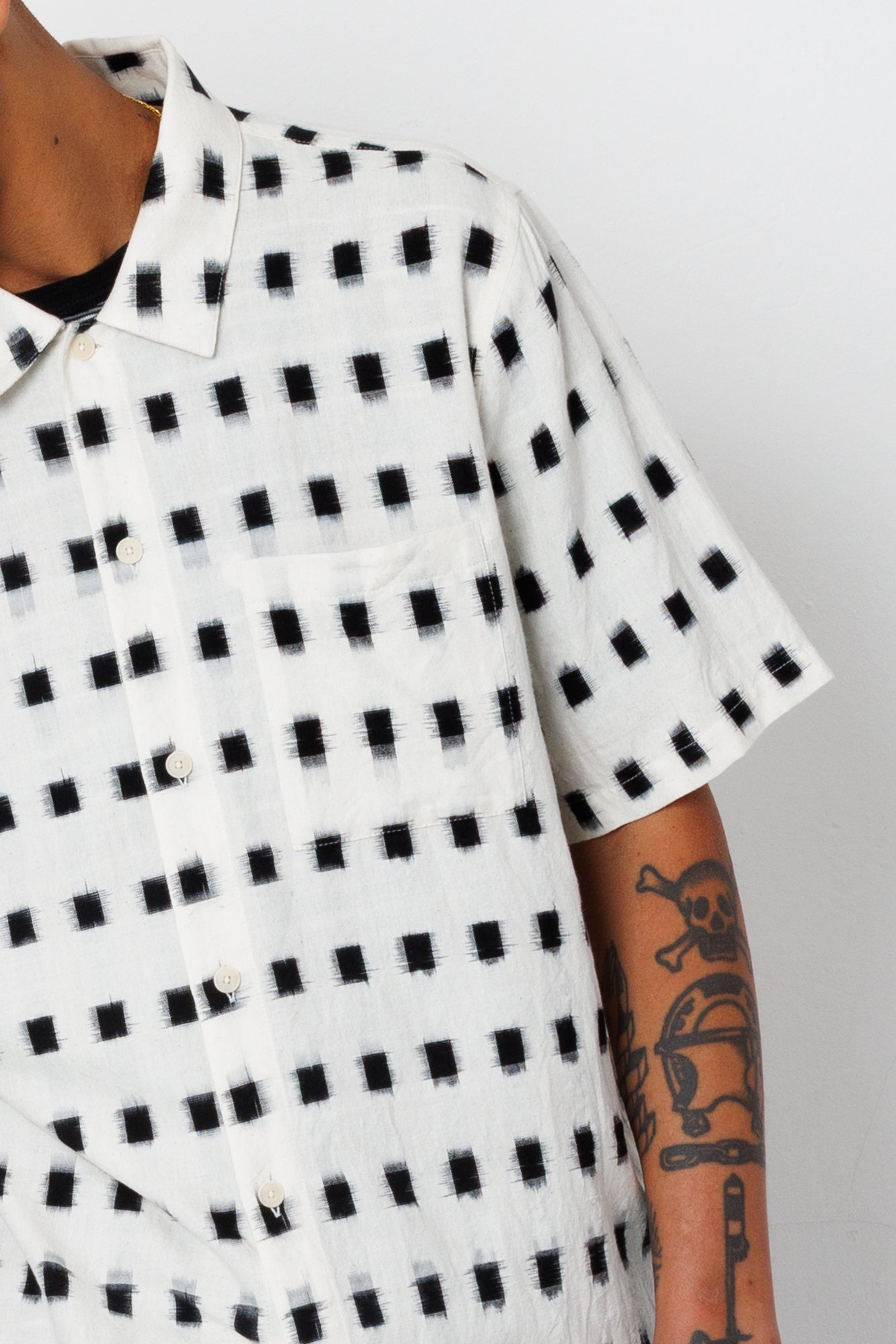 Folk | Folk Gabe Shirt - Black Window Ikat | Folk x Goss Brothers