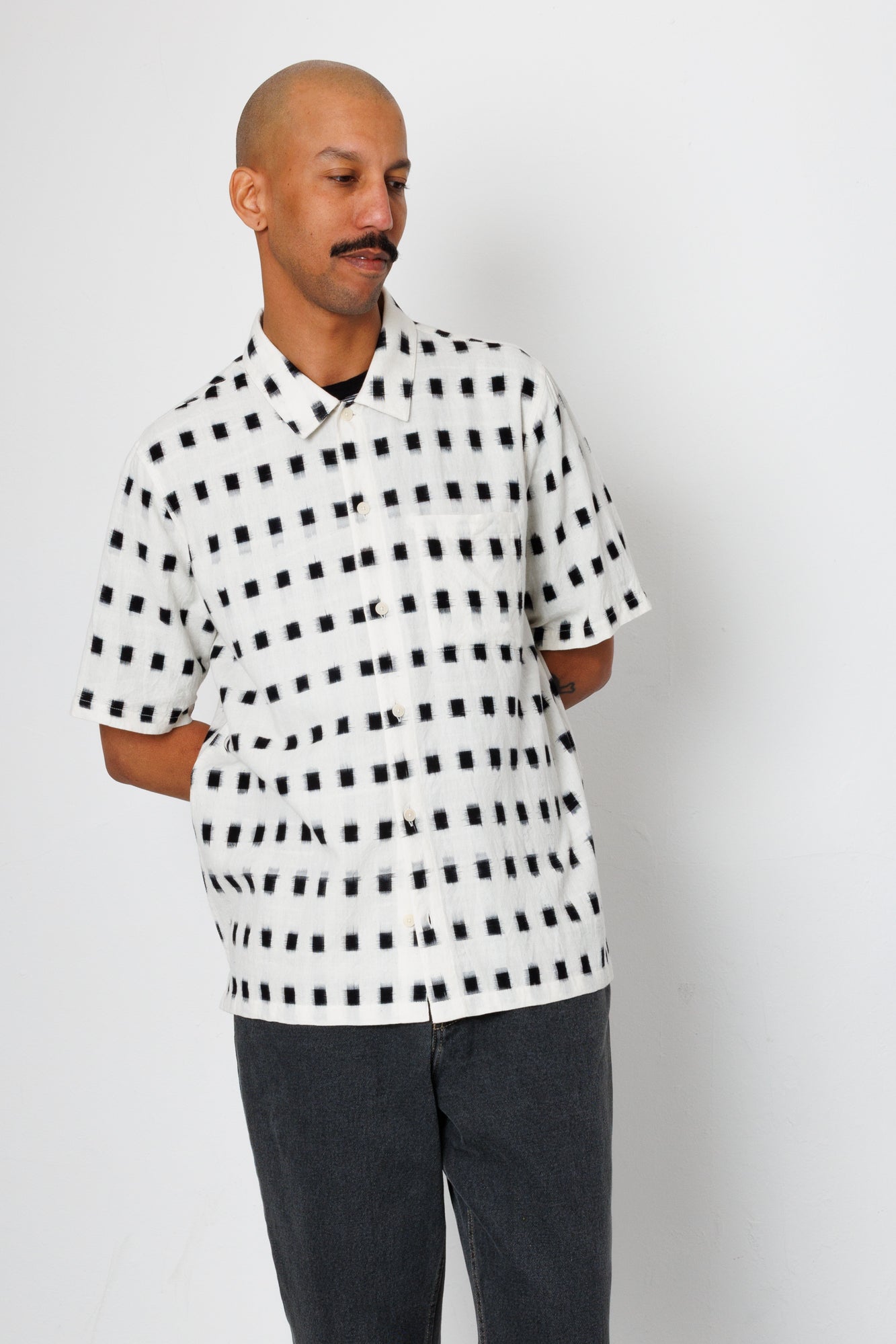 Folk | Folk Gabe Shirt - Black Window Ikat | Folk x Goss Brothers