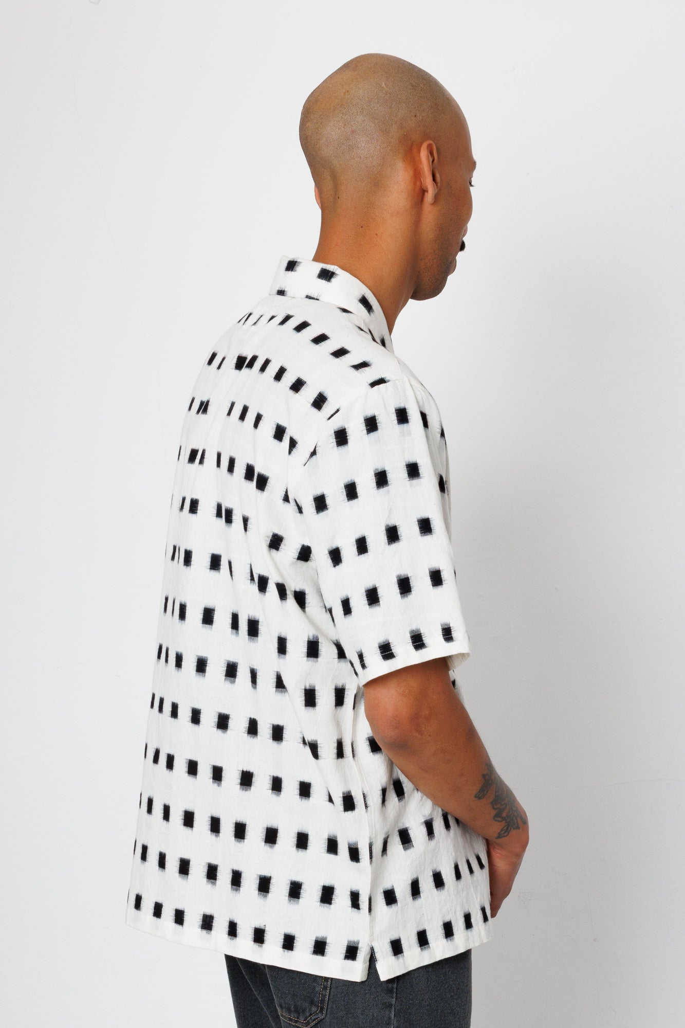Folk | Folk Gabe Shirt - Black Window Ikat | Folk x Goss Brothers